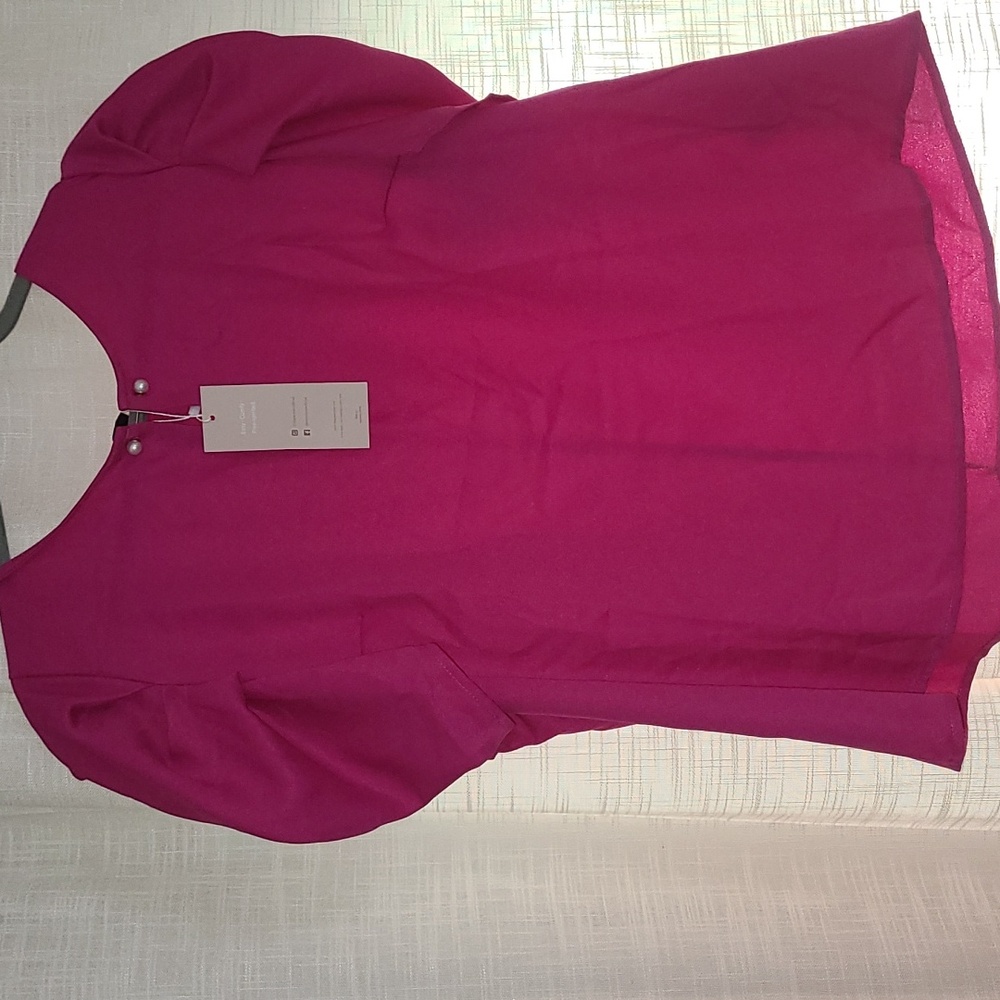 NWT blouse. Magenta